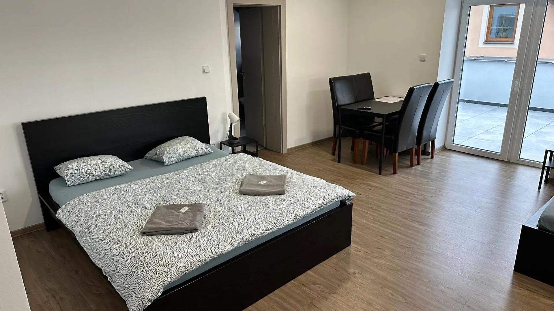 Restaurace - Penzion Bavorsky Dvur Sezemice Guest house
