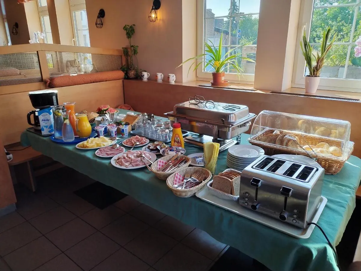 Restaurace - Penzion Bavorsky Dvur Sezemice