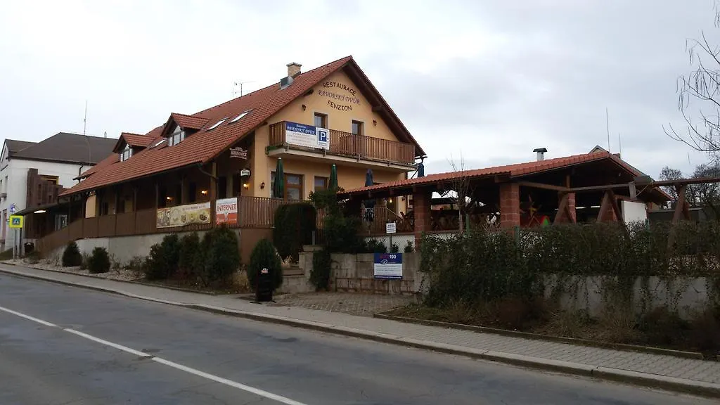 Restaurace - Penzion Bavorsky Dvur Sezemice